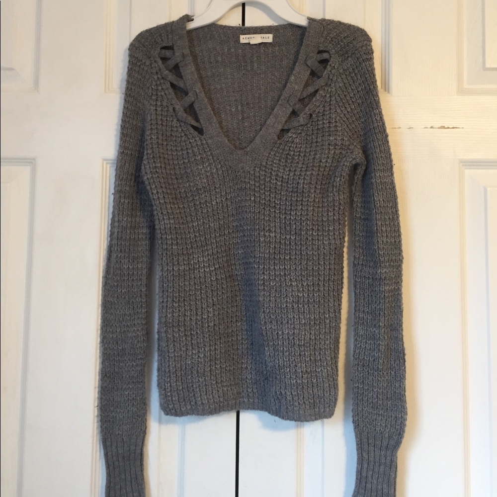 SWEATER
